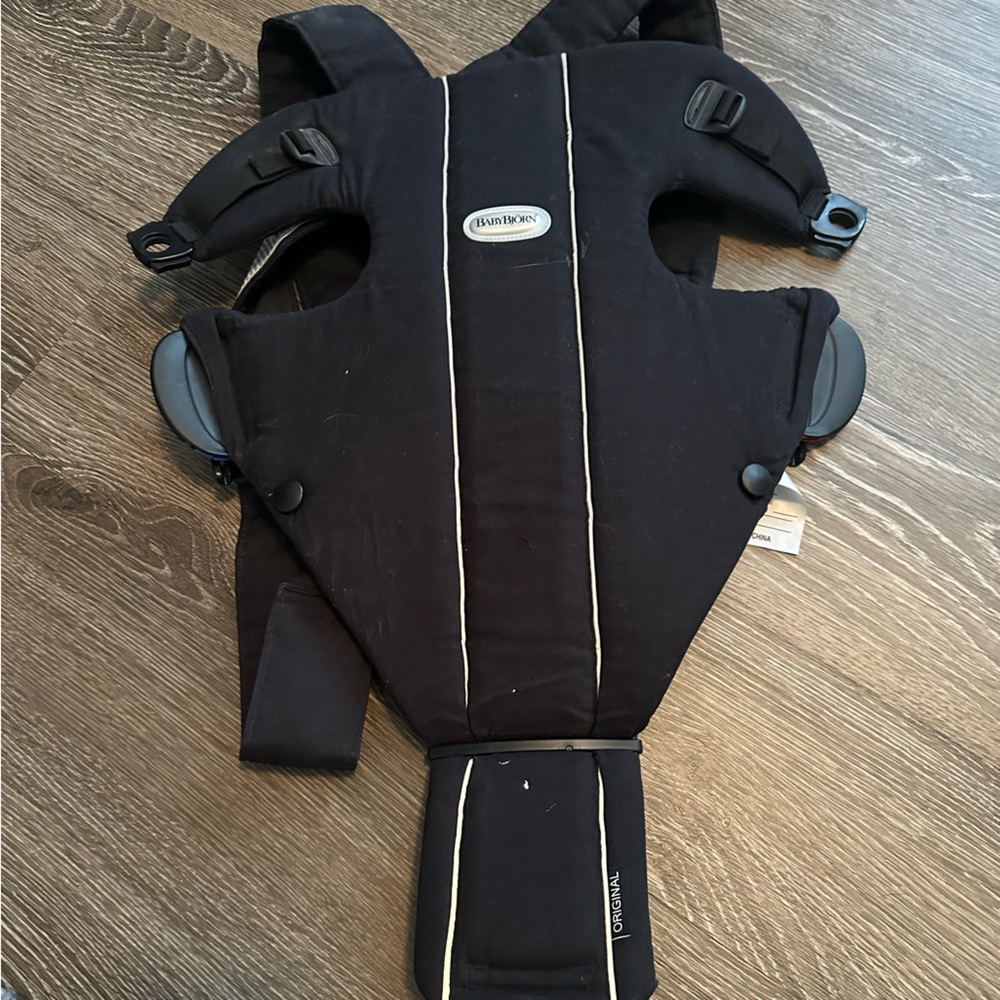 BabyBjorn Infant Carrier - used like new